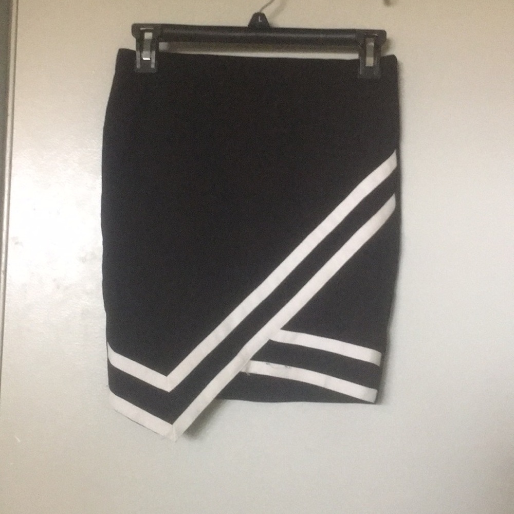 Black stripe skirt